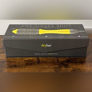 Drybar “The Single Shot” Round Blow-Dryer Brush – New in Box